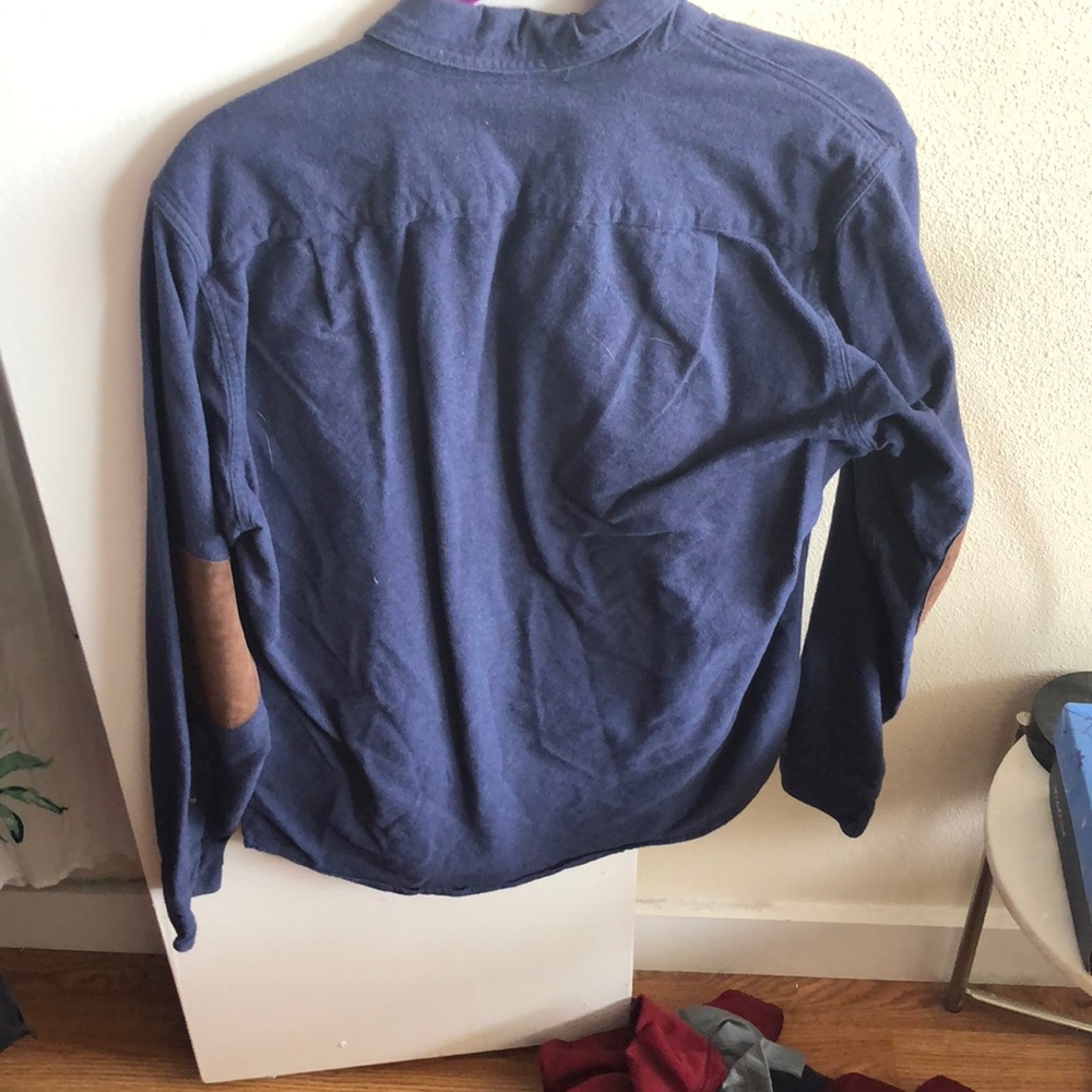 Button down - Picture 2 of 2